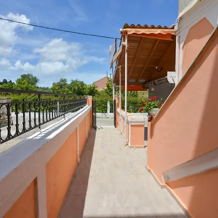 Kavos Room For 3 Next To The Beach Shared Veranda * Kávos